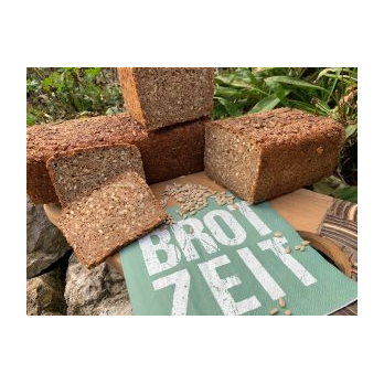 Sonniges Schwarzbrot